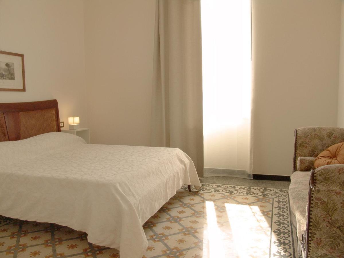 Residenza Cavour - Appartamento Agave Levanto Eksteriør billede